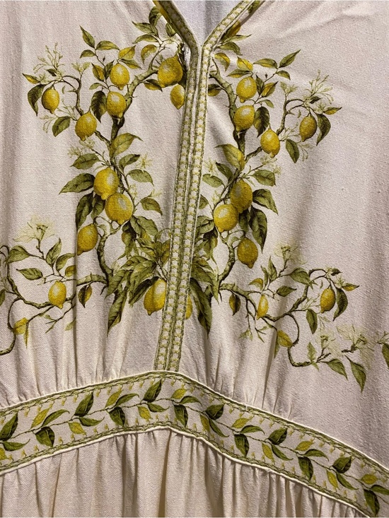 Max Studio Dresses & Skirts - Max Studio Cream Dress with Yellow Lemon Print